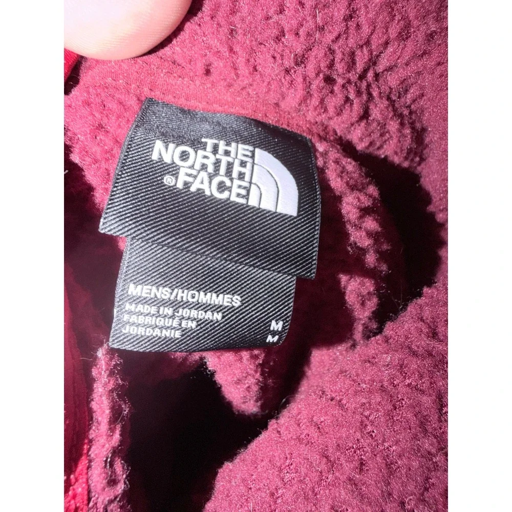 The North Face Mens Sherpa Fleece Quarter Zip Pullover Burgundy Red Medium